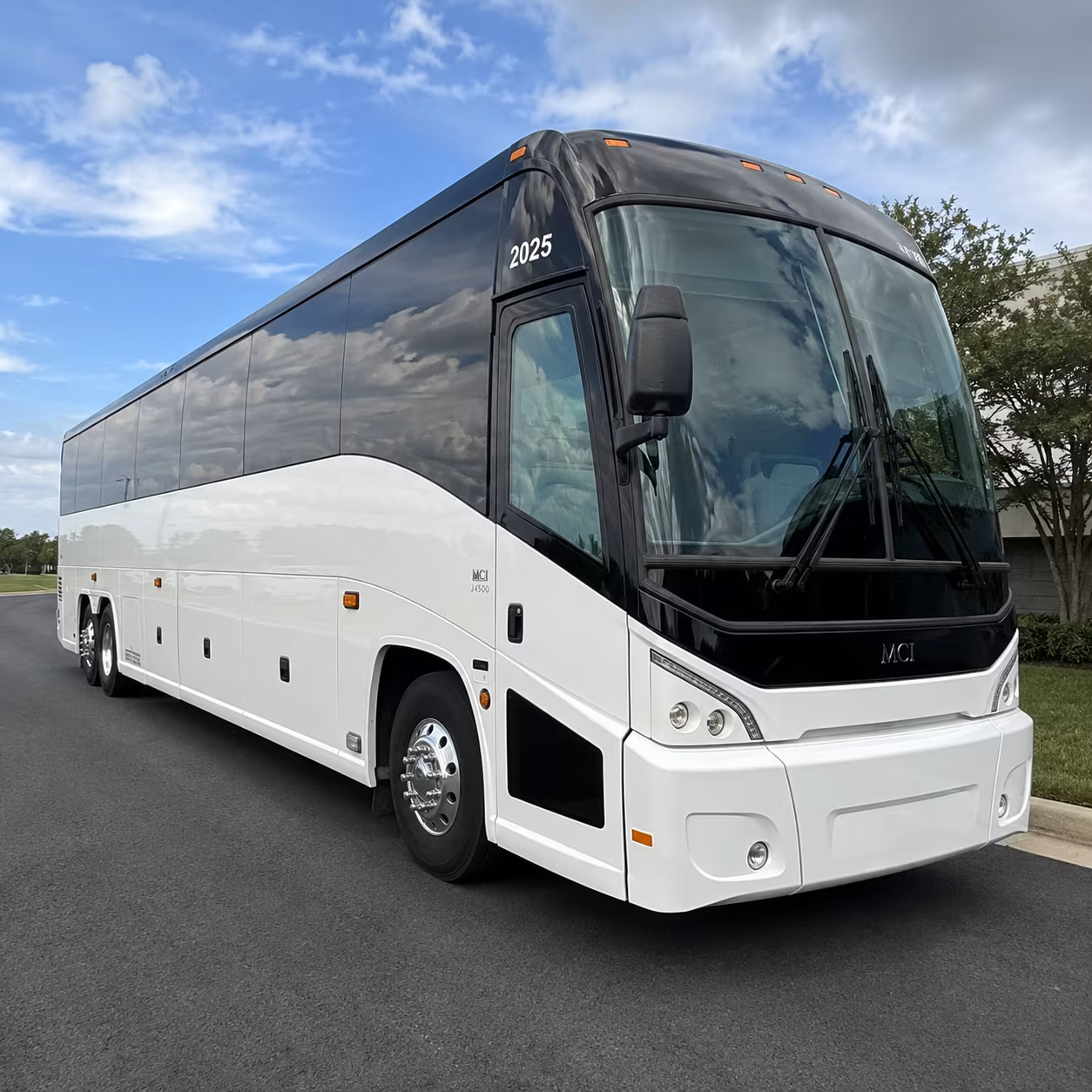 charter buses and party buses for mardi gras sporting exhibitions and special events
