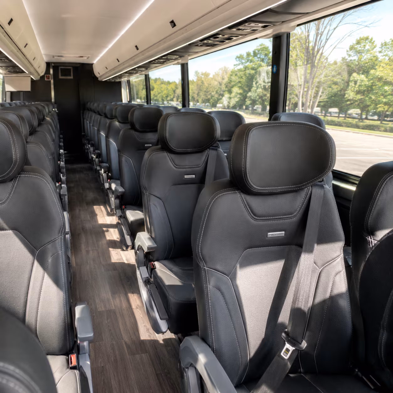charter buses for group wine and brewery tours across baldwin county