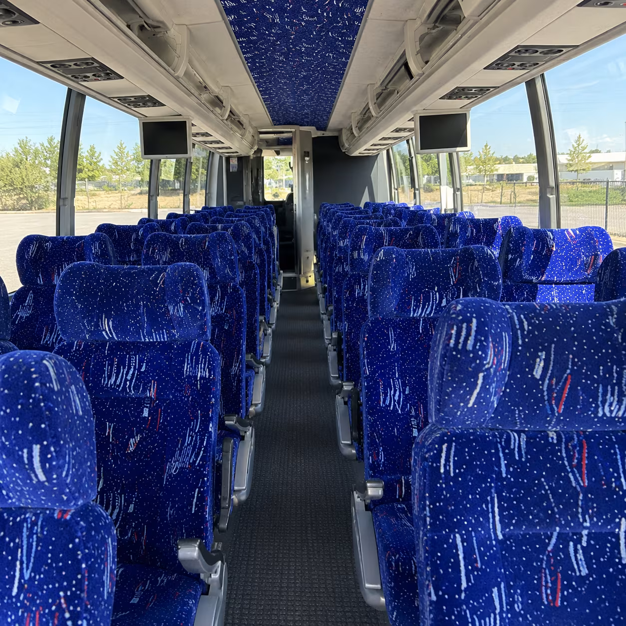 charter buses for large mobile high school prom groups