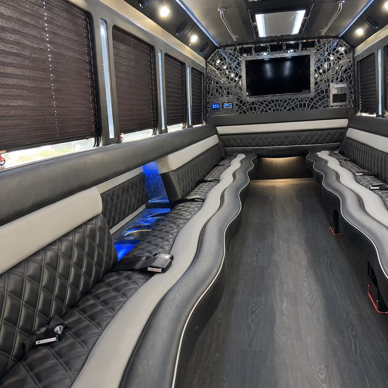 group bus rentals for gulf coast airport transfers beyond mobile