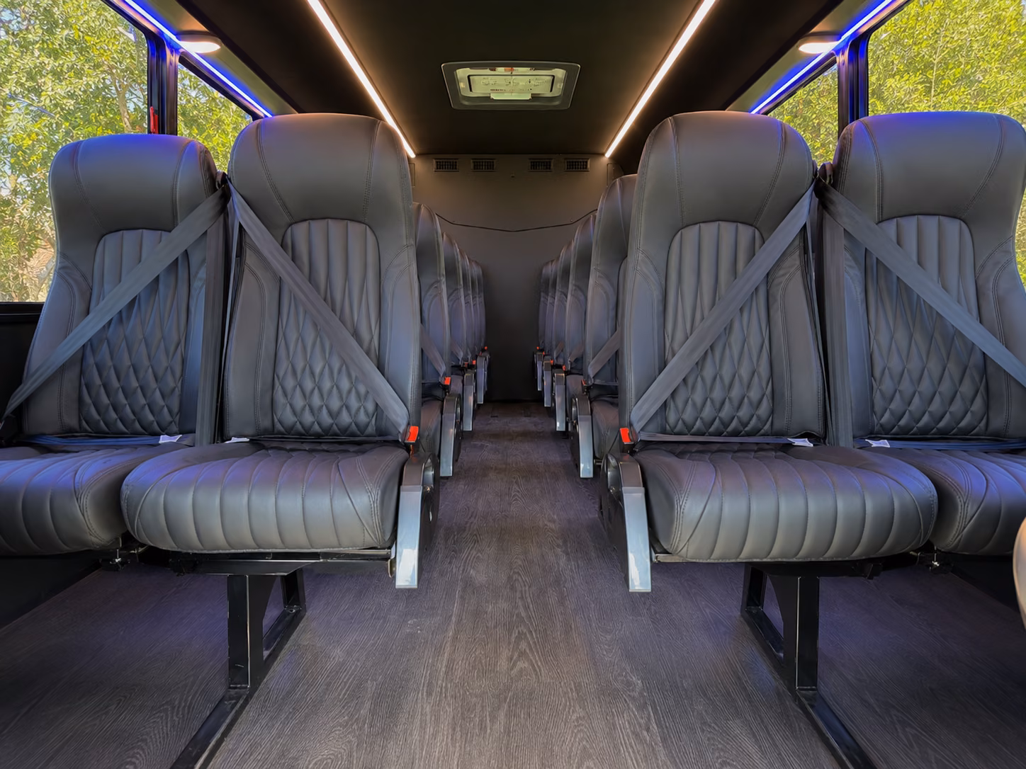 minibuses for breakout sessions and executive group transfers in mobile