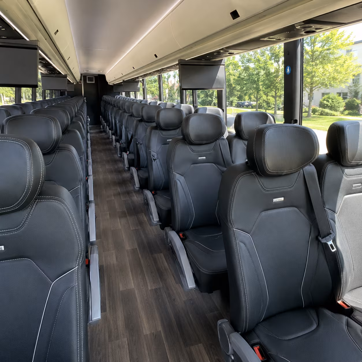 mobile long distance charter bus rental