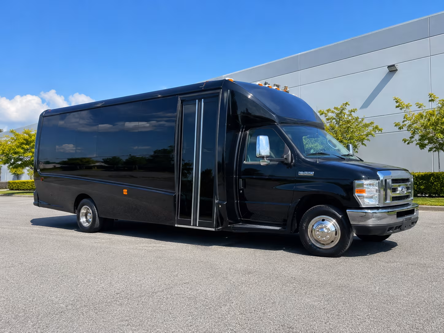 mobile prom party bus rental